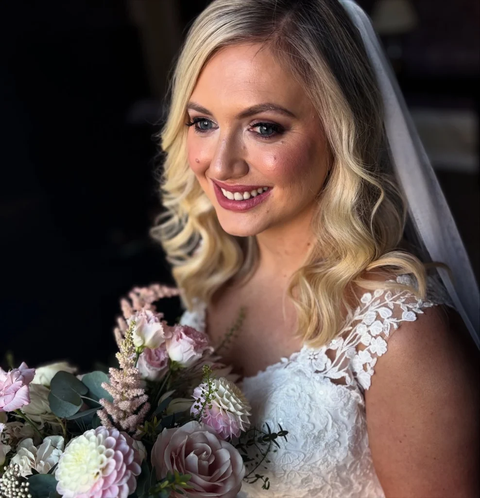 Weddings with Nima Your wedding day is one of the most important days of your life. You deserve to feel like the most beautiful version of yourself. As a Dublin bridal makeup artist , specialising in natural, timeless makeup that enhances your features and lets your true beauty shine through. From intimate elopements to full bridal parties and destination wedding makeup throughout Ireland, I'm here to make your morning calm, fun and totally stress-free.