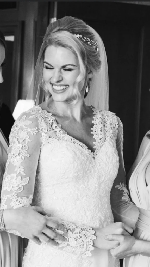 Stunning smiling bride